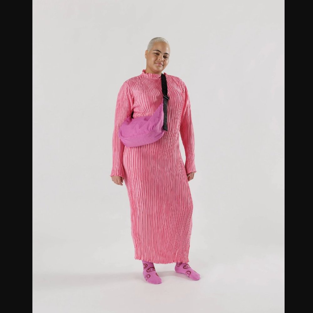 Baggu Extra Pink Medium Nylon Crescent Bag - Picture 3 of 14